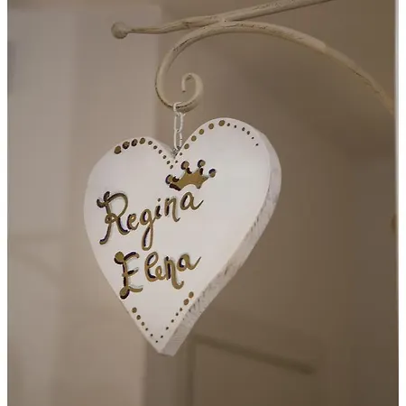 La Piazzetta Delle Regine Bed & Breakfast Řím